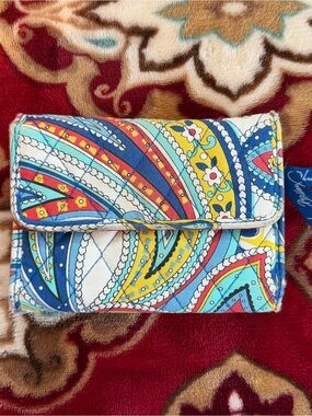 Vera Bradley Quilted Wallet Paisley Print Snap Zip Coin Pocket